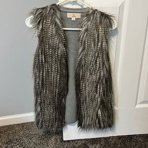 Pink Republic
Size XS Faux Fur Vest
